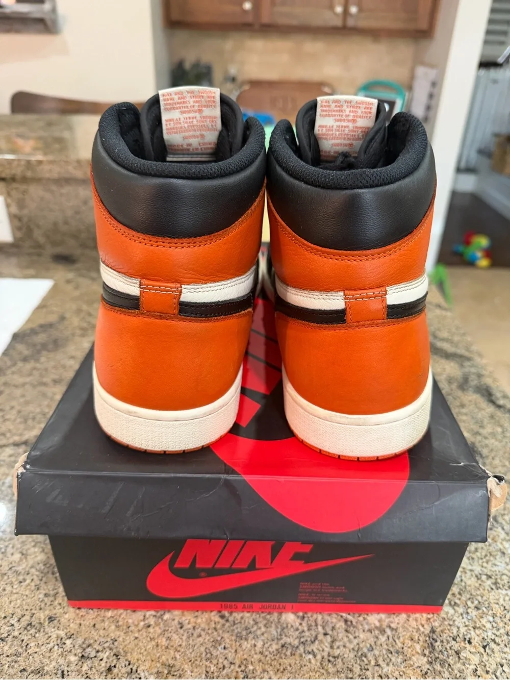 (2015) Air Jordan 1 Retro High OG 'Shattered Backboard' - Black/Orange/White